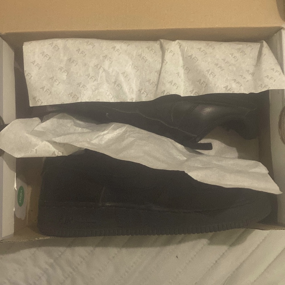 Nike Air Force 1 Black- Size 7